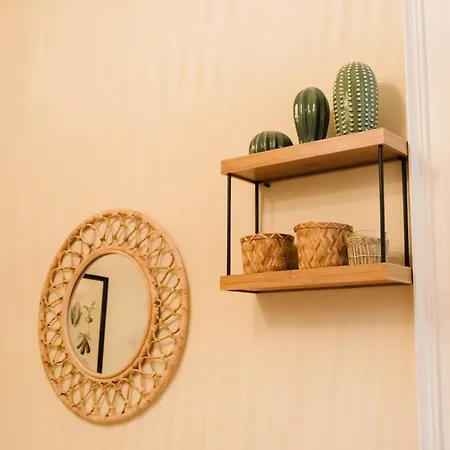 Apartment & Spacious 4 1 Bed *