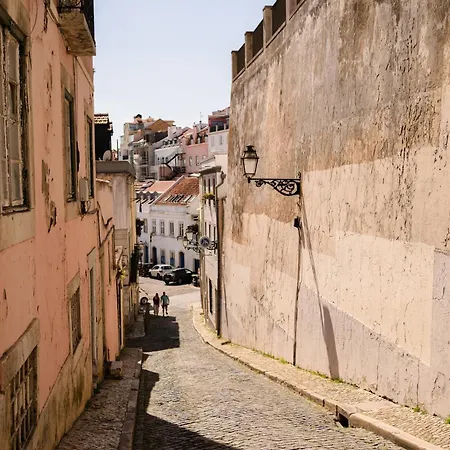 & Spacious 4 1 Bed Lisbon