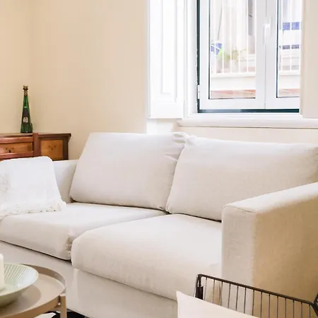 Apartment & Spacious 4 1 Bed Lisbon