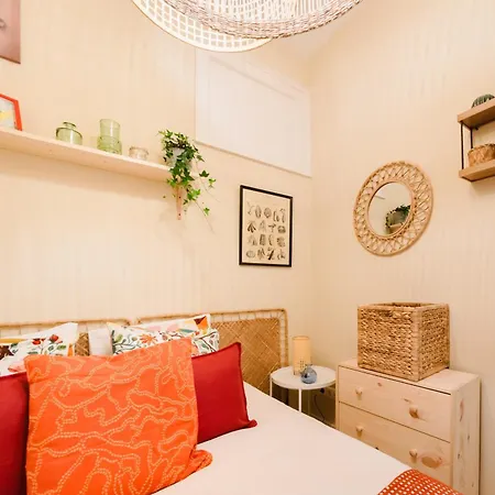 Apartment & Spacious 4 1 Bed