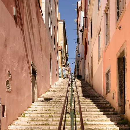 & Spacious 4 1 Bed Lisbon