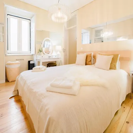 & Spacious 4 1 Bed Lisbon