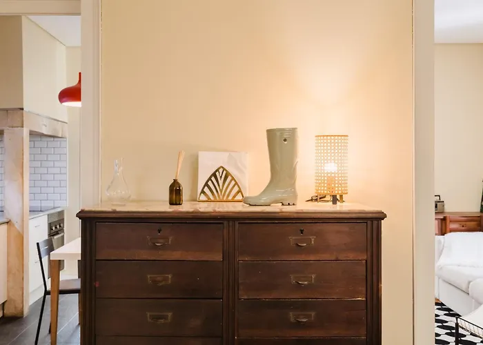 Modern 41 Bedroom Haven Apartmán