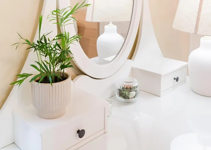 Modern 41 Bedroom Haven