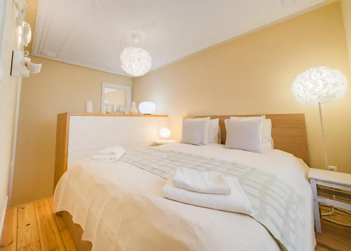 Modern 41 Bedroom Haven * Lisboa