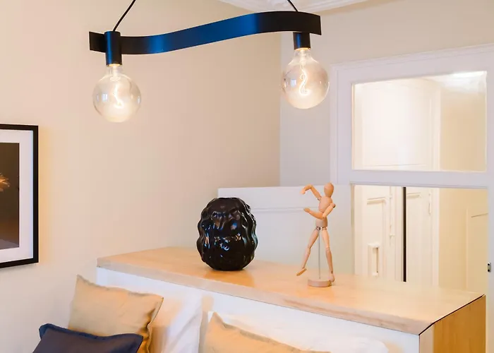 Modern 41 Bedroom Haven *