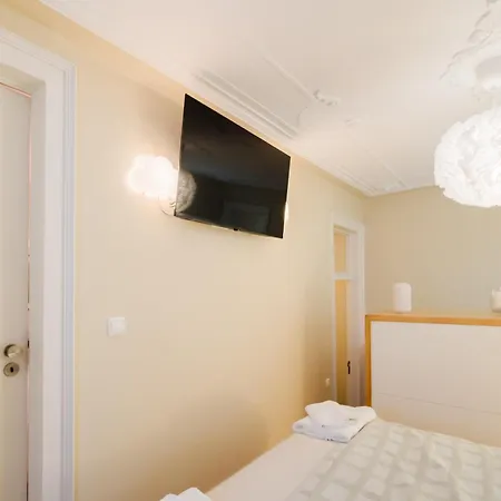 Modern 41 Bedroom Haven *