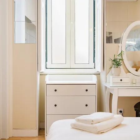 & Spacious 41 Bed Lejlighed Lisboa